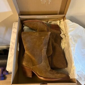 Wide Calf Brown Suede Women's Boots Dolce Vita size 8E